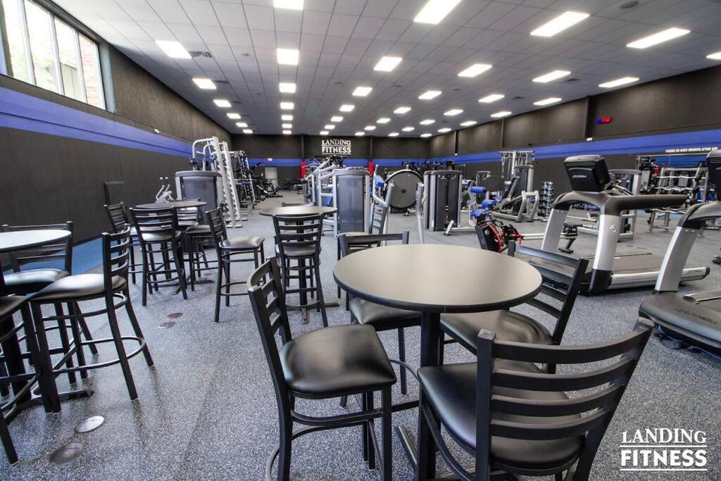 Pet Friendly Boho Condo With Pool--Fitness Center--Next To The Branson Landing--Close To Convention Center And Kanakuk 外观 照片