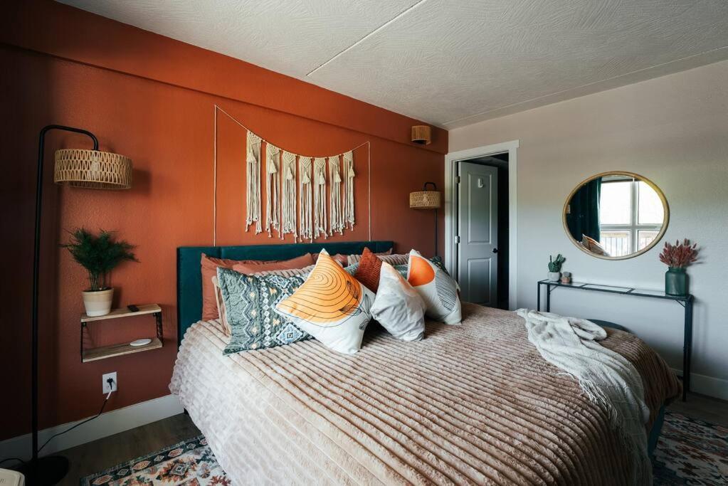 Pet Friendly Boho Condo With Pool--Fitness Center--Next To The Branson Landing--Close To Convention Center And Kanakuk 外观 照片