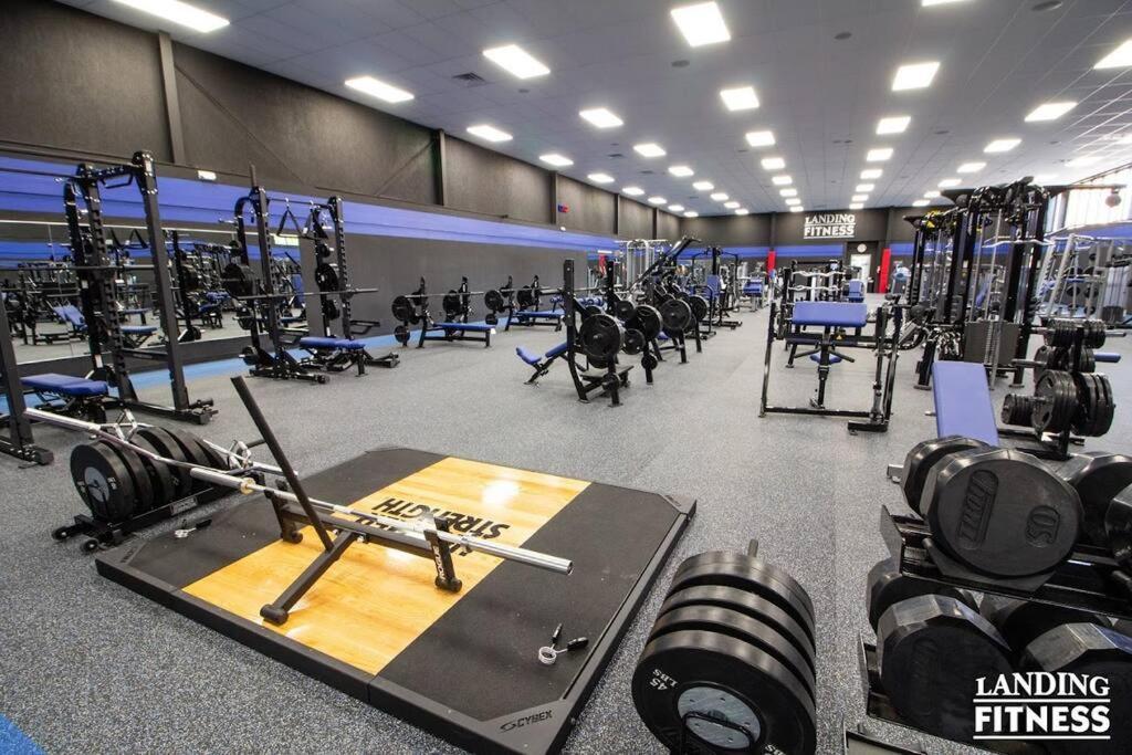 Pet Friendly Boho Condo With Pool--Fitness Center--Next To The Branson Landing--Close To Convention Center And Kanakuk 外观 照片